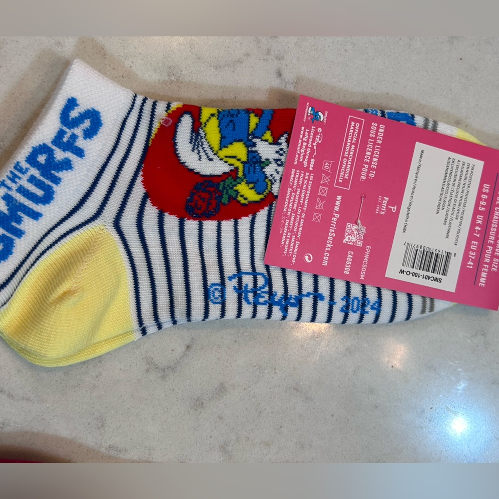 🔴 SMURFETTE Stripe socks 2 Pair Womens Shoe 6-9.5 NWT Ankle or Crew Smurf - Picture 3 of 6